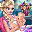 Elsa sinh em bé