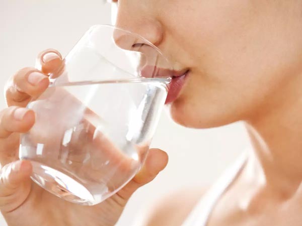 Chia nhỏ và uống nhiều lần - cách uống nước vô cùng hiệu quả được áp dụng để tăng cường sức đề kháng của cơ thể