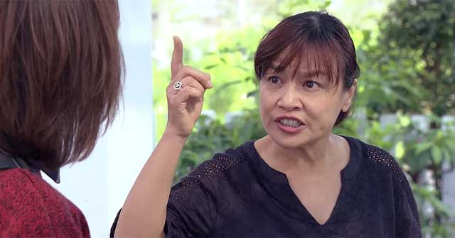 Bà Bích từng bị đuổi khỏi nhà ông Khang vì tội gì?