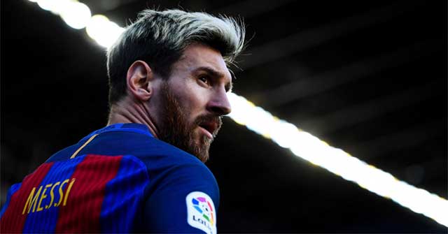 Messi đã giành mấy cú ăn 3 với Barcelona?